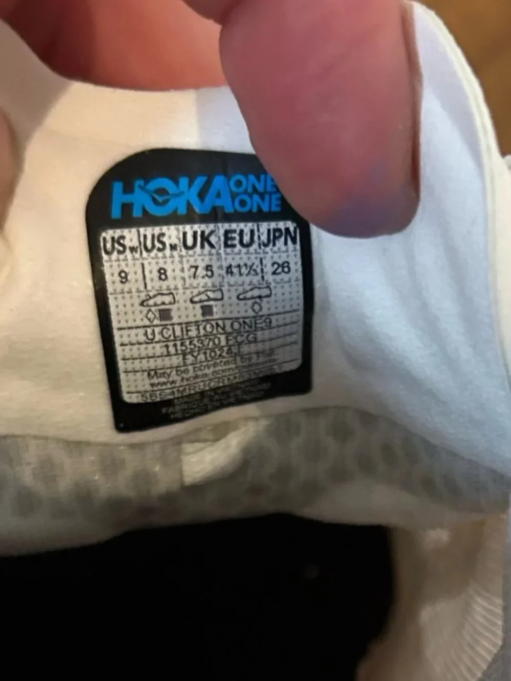 NEW HOKA Clifton One9 Sneakers White athletic shoes women’s size 9 New, no box